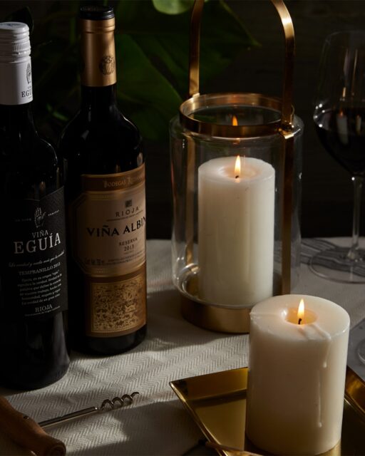 Find the best trick-or-treat spots around. Look for the Rioja wines near you that will go best with your Halloween, using our Wine Locator by tapping.