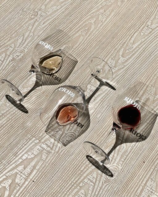 It’s time to bask in something new. 

Discover the vastness of Rioja this wine tasting season, one breathtaking wine at a time. Send this to remind a friend that it’s wine tasting season!