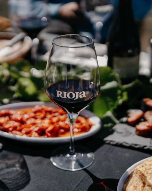 Nothing turns the heat up at a BBQ like the lively red fruit of a young, chilled Rioja Crianza.
