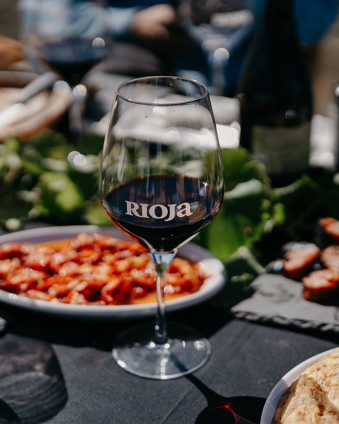 Nothing turns the heat up at a BBQ like the lively red fruit of a young, chilled Rioja Crianza.